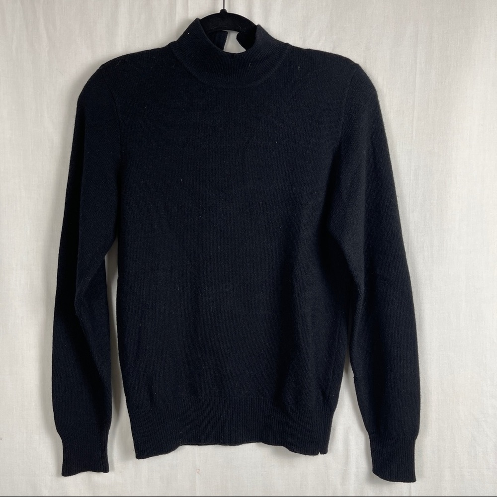 Neiman Marcus Exclusive Black Mock Turtle Cashmere Sweater